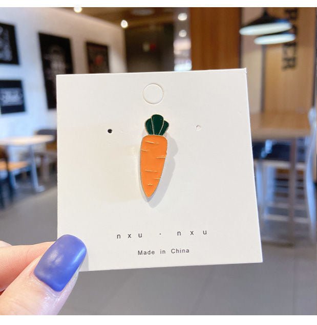 Carrot Shape Brooch